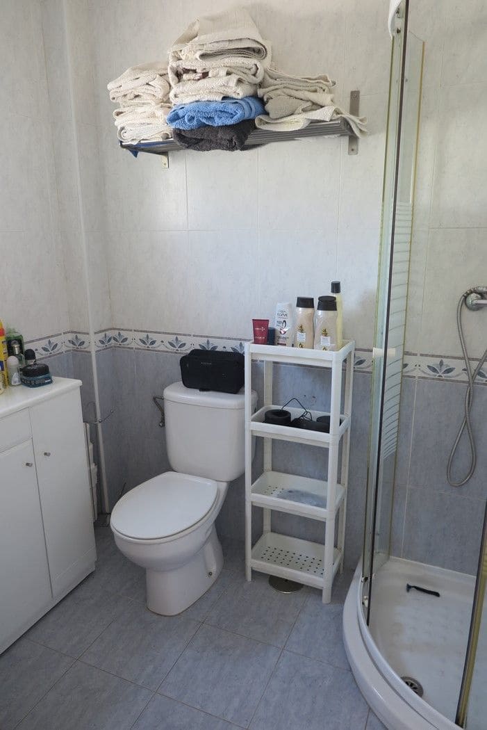 4 bedroom Villa for sale in El Campello with pool - € 429,000 (Ref: 7934605)