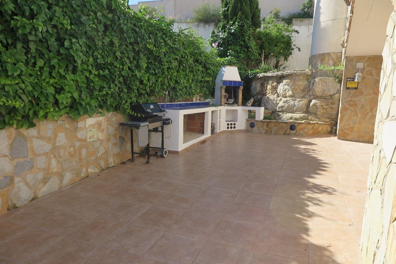 4 bedroom Villa for sale in El Campello with pool - € 640,000 (Ref: 7934605)