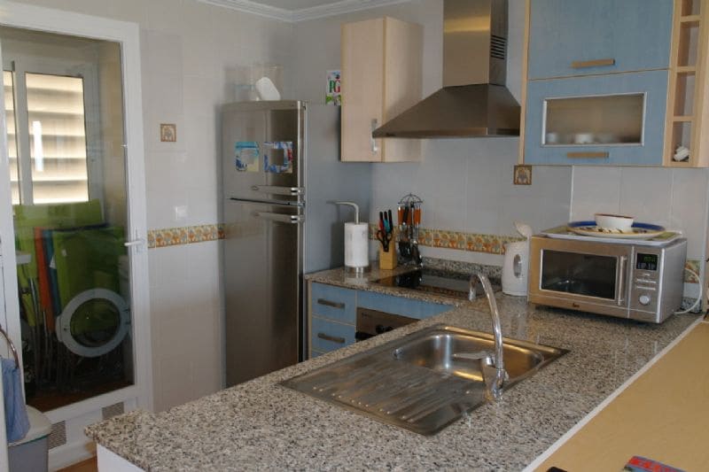 Ático de 2 habitaciones en El Campello en venta con piscina garaje - 180.000 € (Ref: 8206673)