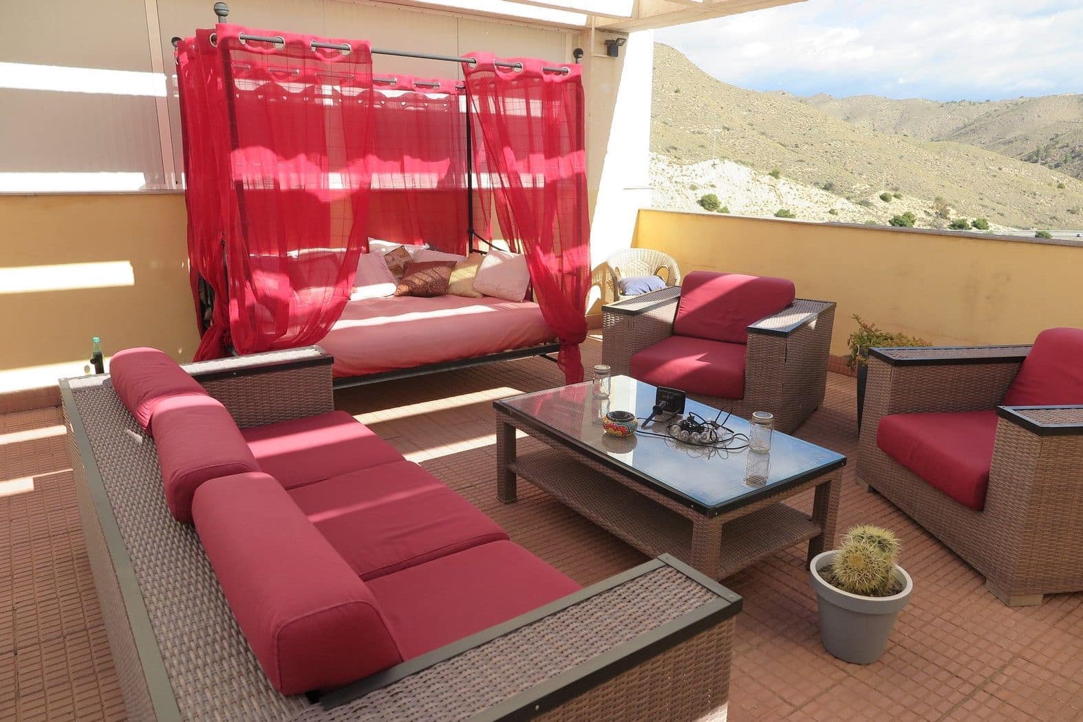 Ático de 2 habitaciones en El Campello en venta con piscina garaje - 180.000 € (Ref: 8206673)