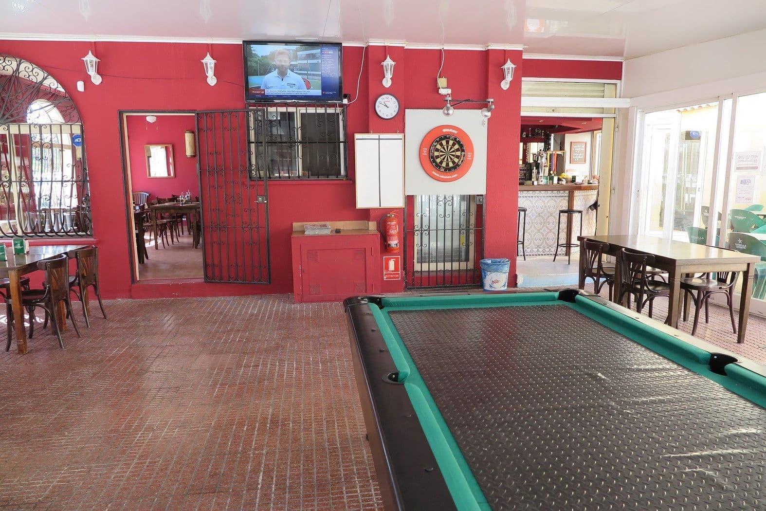 Commercial for sale in El Campello - € 325,000 (Ref: 9435953)