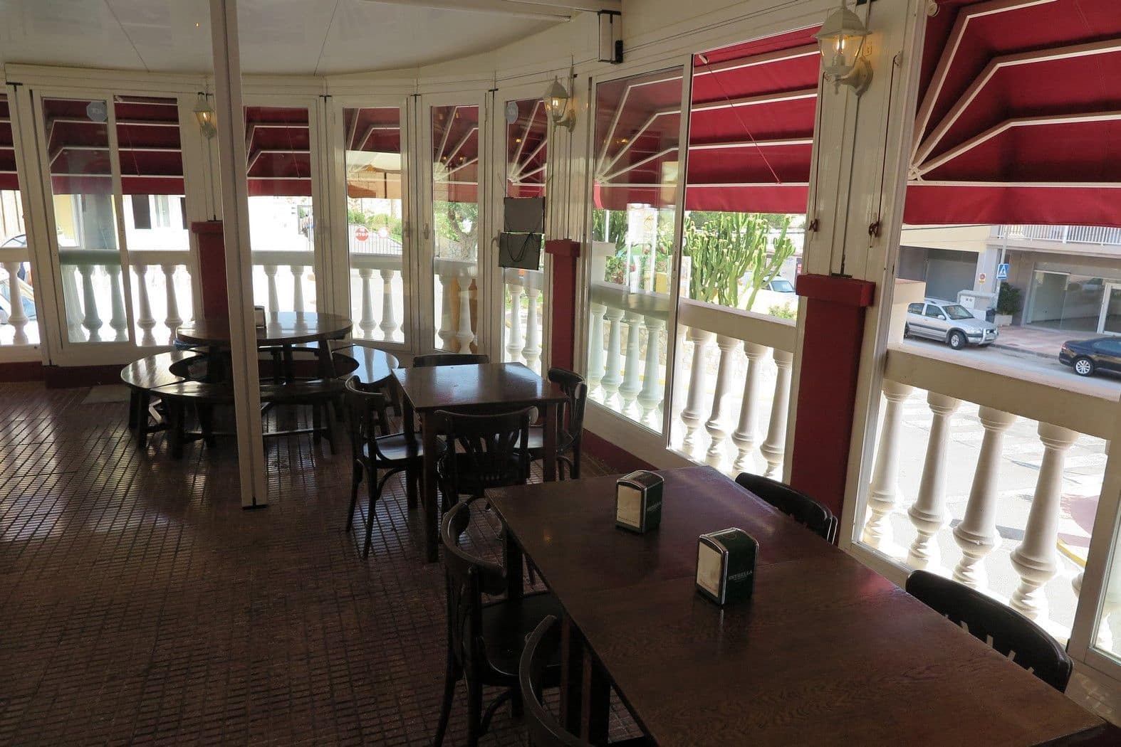 Commercial for sale in El Campello - € 325,000 (Ref: 9435953)