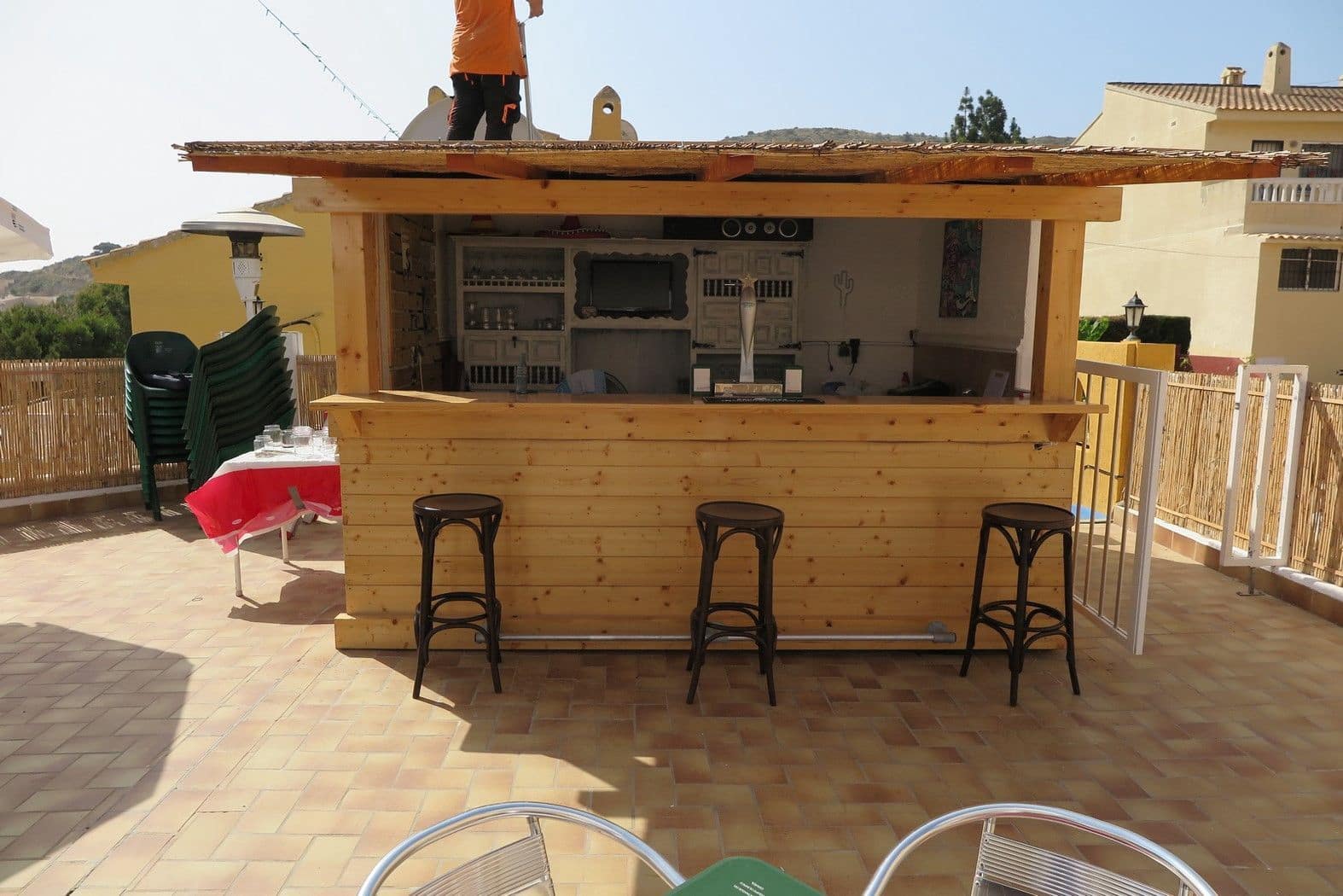 Commercial for sale in El Campello - € 325,000 (Ref: 9435953)