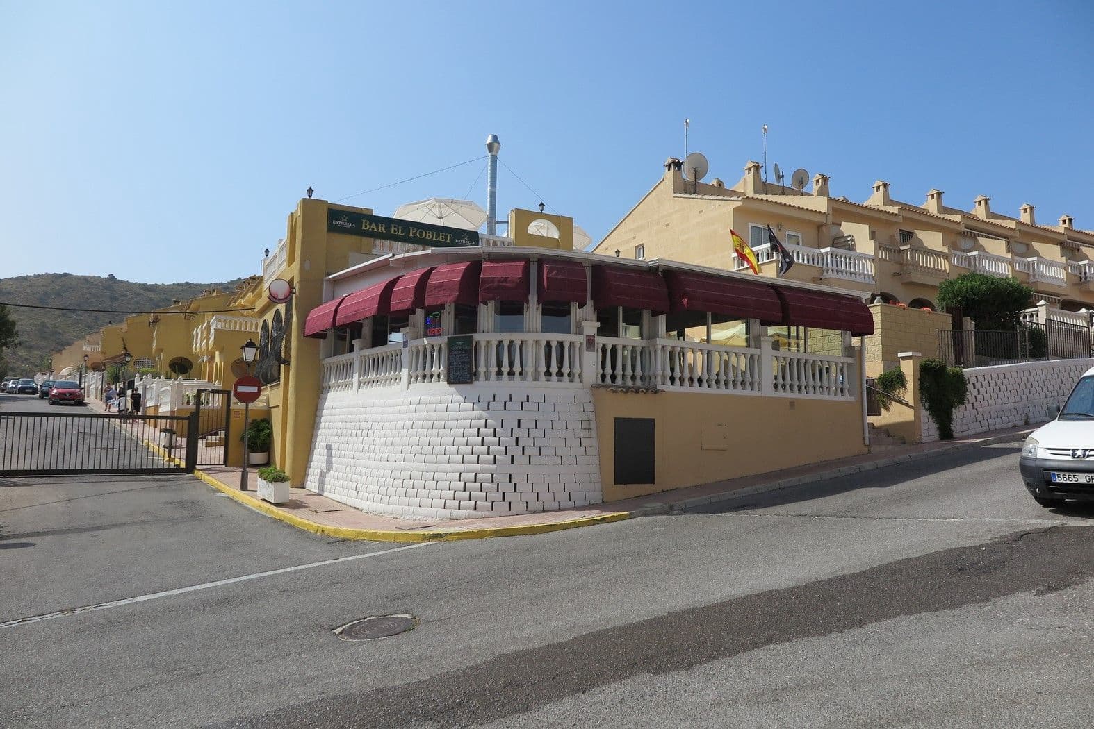Commercial for sale in El Campello - € 325,000 (Ref: 9435953)