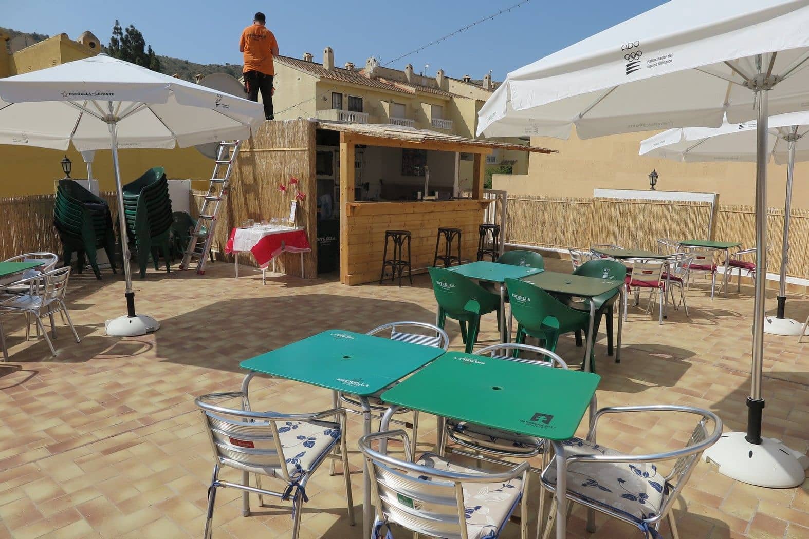 Commercial for sale in El Campello - € 325,000 (Ref: 9435953)