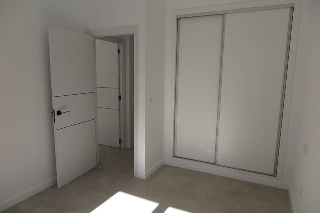 3 bedroom Villa for sale in El Campello - € 550,000 (Ref: 9435954)