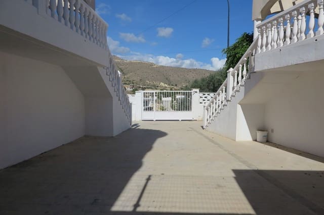 3 bedroom Villa for sale in El Campello - € 550,000 (Ref: 9435954)