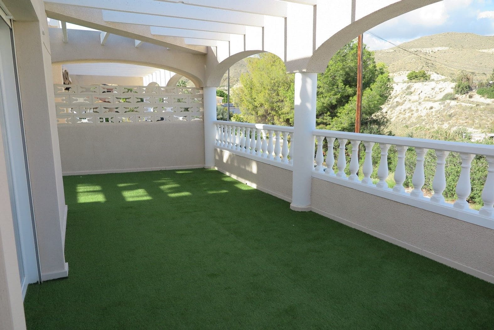 3 bedroom Villa for sale in El Campello - € 550,000 (Ref: 9435954)