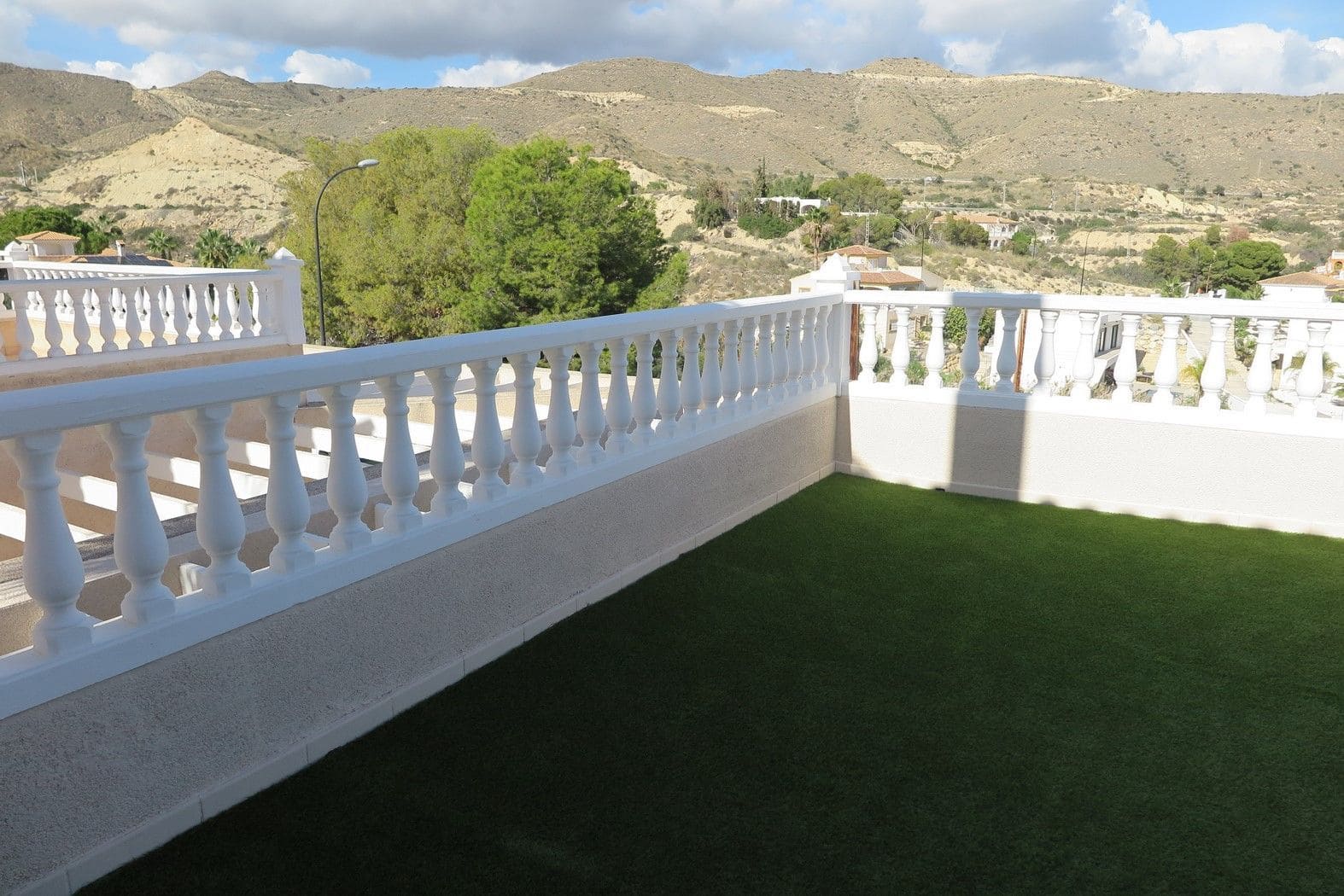 3 bedroom Villa for sale in El Campello - € 550,000 (Ref: 9435954)