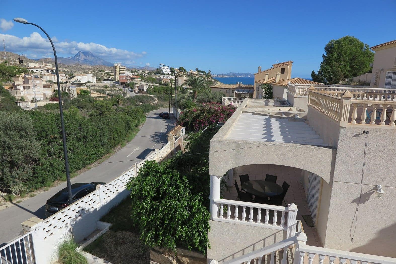 3 bedroom Villa for sale in El Campello - € 550,000 (Ref: 9435954)