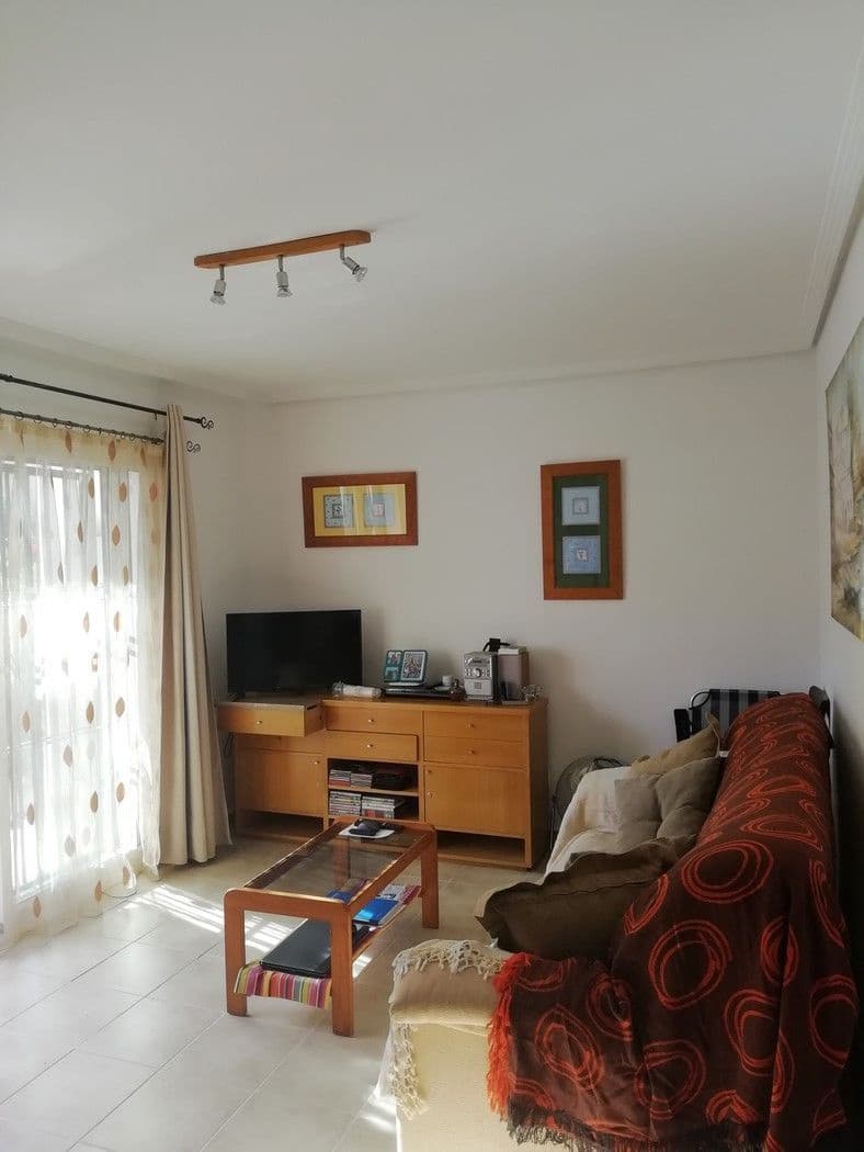 2 makuuhuone Paritalo myytävänä paikassa El Campello mukana uima-altaan 
autotalli - 239 000 € (Ref: 9435955)