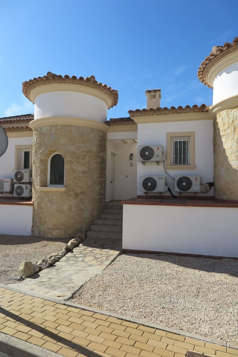 2 makuuhuone Paritalo myytävänä paikassa El Campello mukana uima-altaan 
autotalli - 239 000 € (Ref: 9435955)