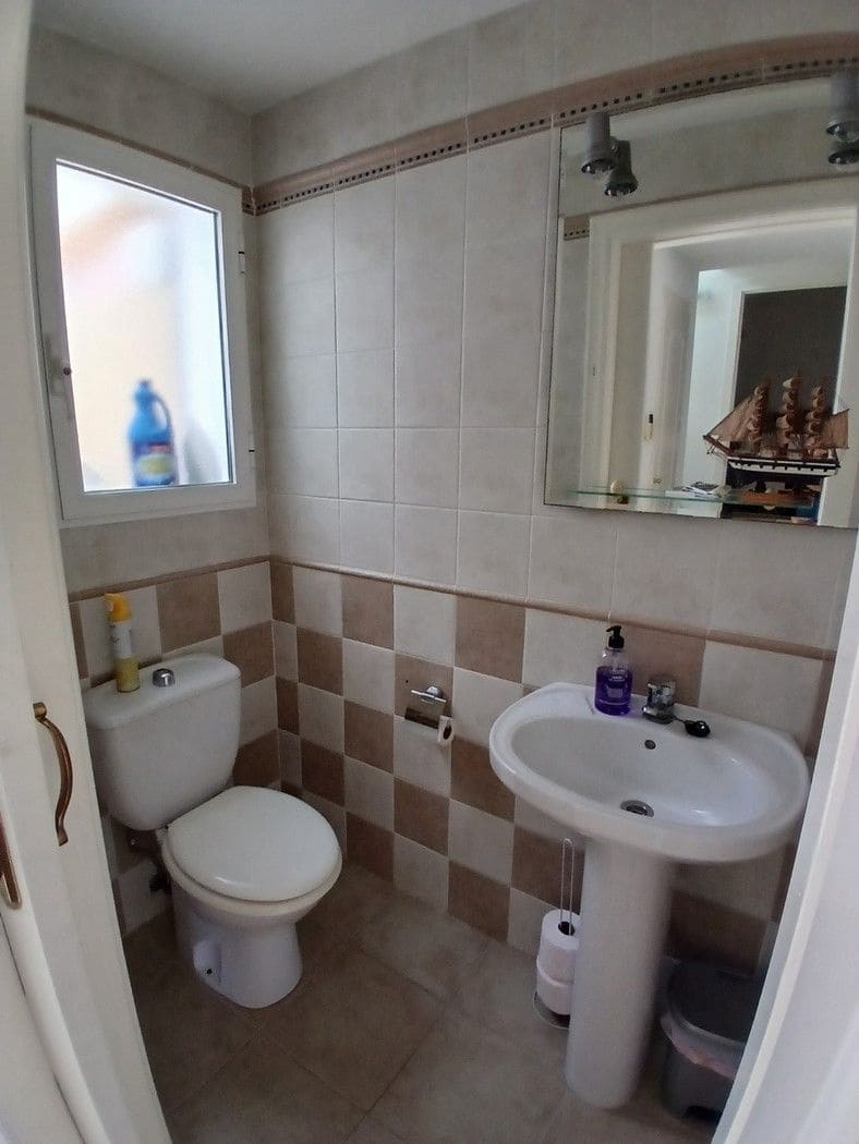 2 makuuhuone Paritalo myytävänä paikassa El Campello mukana uima-altaan 
autotalli - 239 000 € (Ref: 9435955)