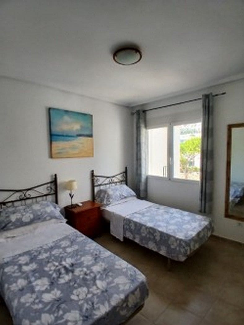 2 makuuhuone Paritalo myytävänä paikassa El Campello mukana uima-altaan 
autotalli - 239 000 € (Ref: 9435955)