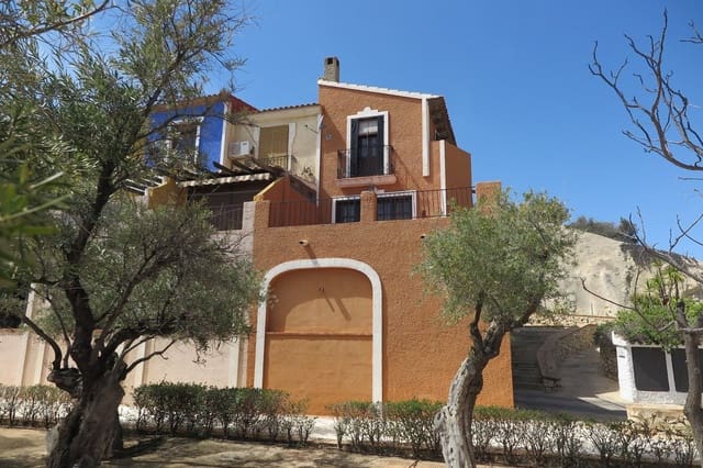 Bungalow de 3 habitaciones en Cala d'Or, El Campello en venta con piscina garaje - 279.000 € (Ref: 9435956)