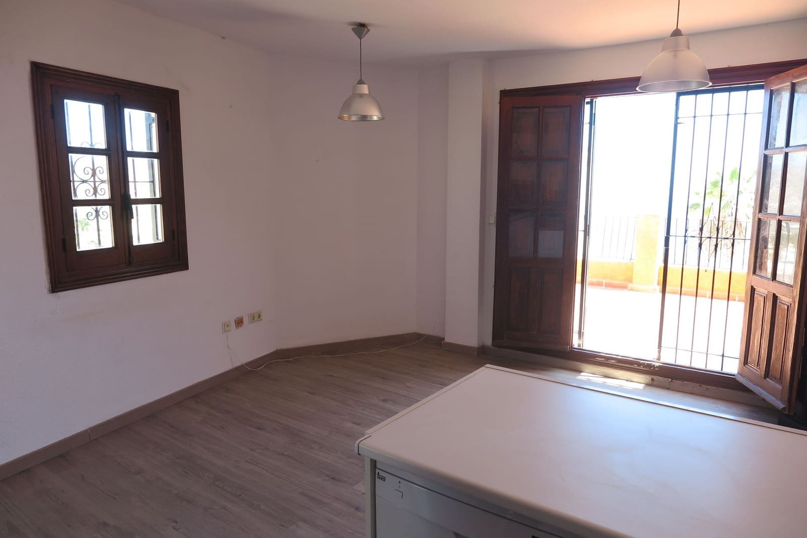 Bungalow de 3 habitaciones en El Campello en venta con piscina garaje - 279.000 € (Ref: 9435956)