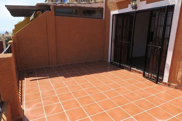 Bungalow de 3 habitaciones en Cala d'Or, El Campello en venta con piscina garaje - 279.000 € (Ref: 9435956)