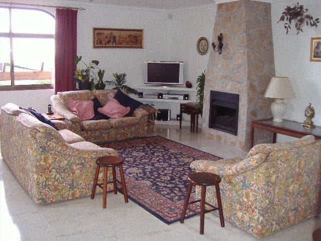 4 soveværelse Villa til salg i El Campello med swimmingpool - € 595.000 (Ref: 9435957)