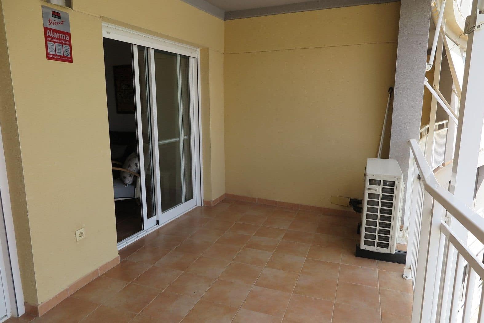 2 bedroom Apartment for rent in El Campello with pool garage - € 900 (Ref: 9435958)