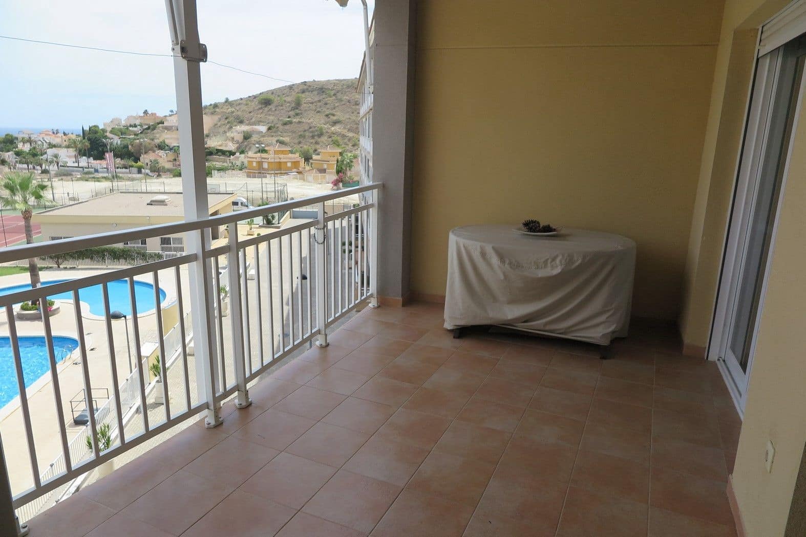 2 bedroom Apartment for rent in El Campello with pool garage - € 900 (Ref: 9435958)