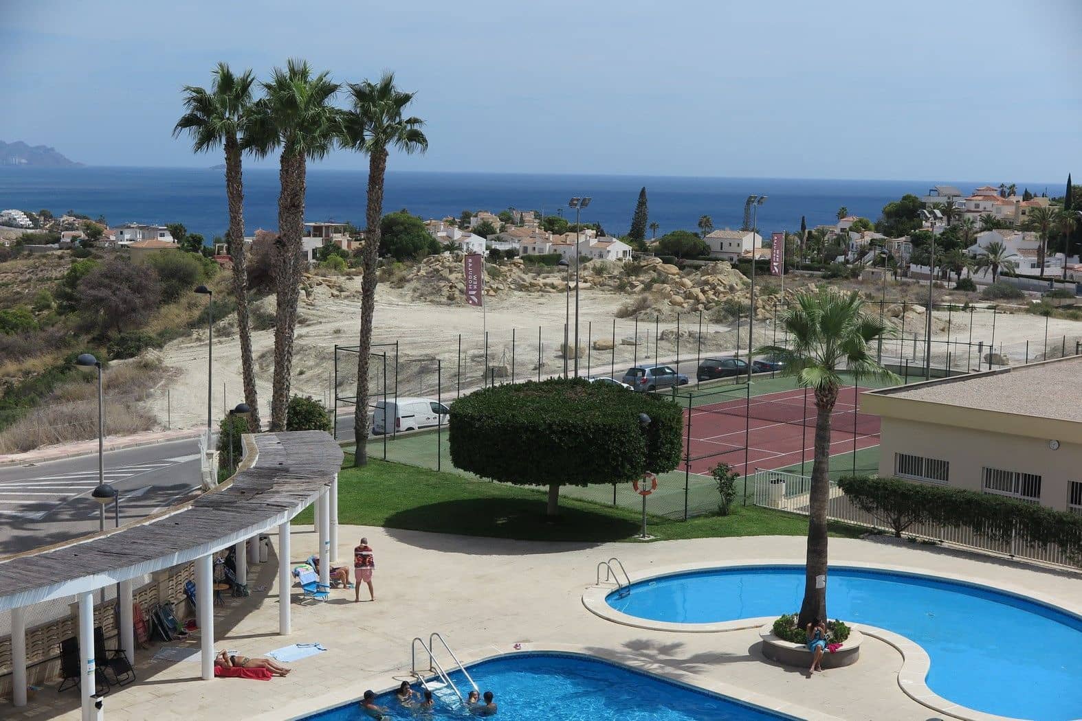 2 bedroom Apartment for rent in El Campello with pool garage - € 900 (Ref: 9435958)