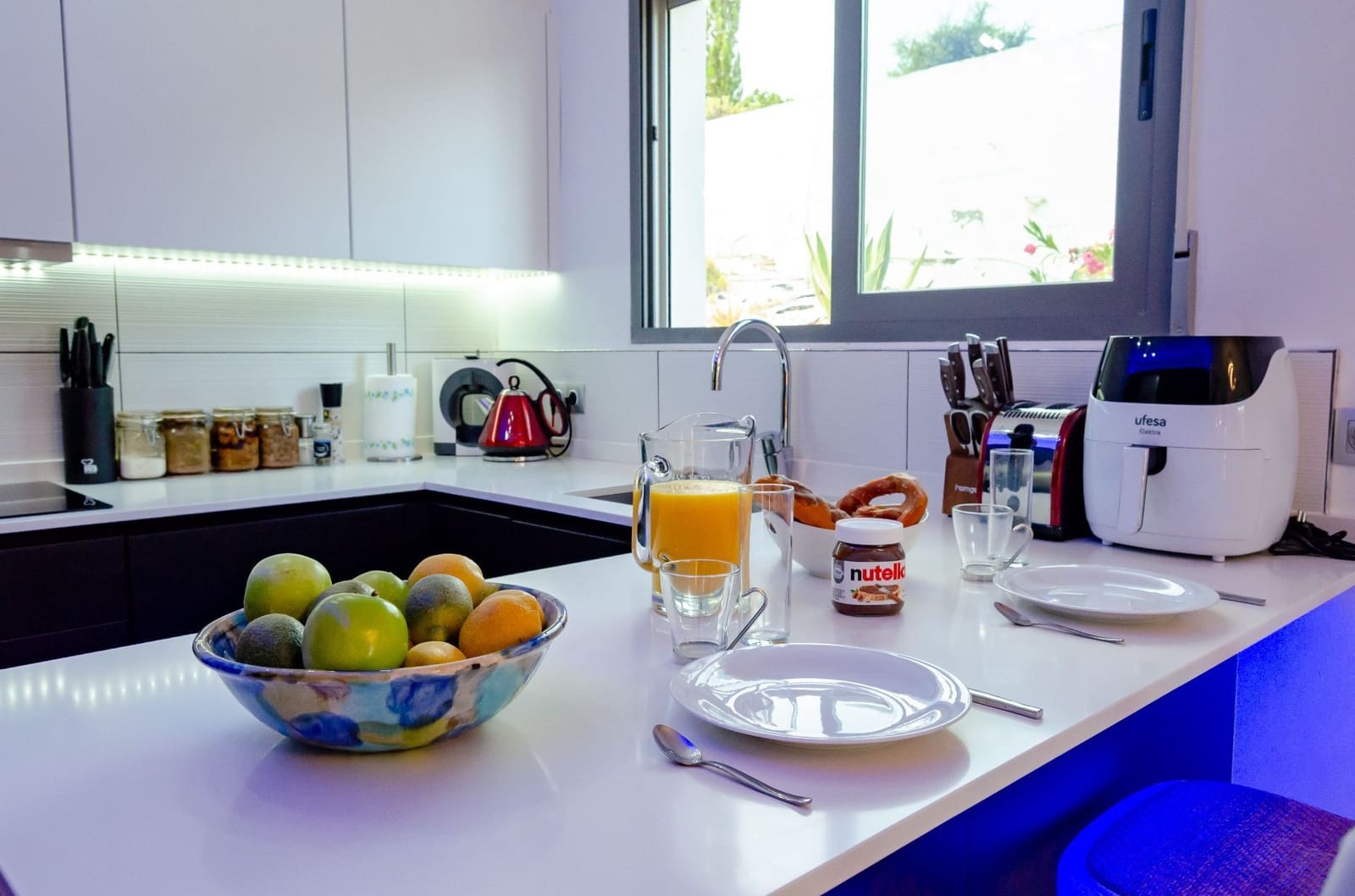 3 bedroom Villa for sale in El Campello with pool garage - € 729,000 (Ref: 9435959)