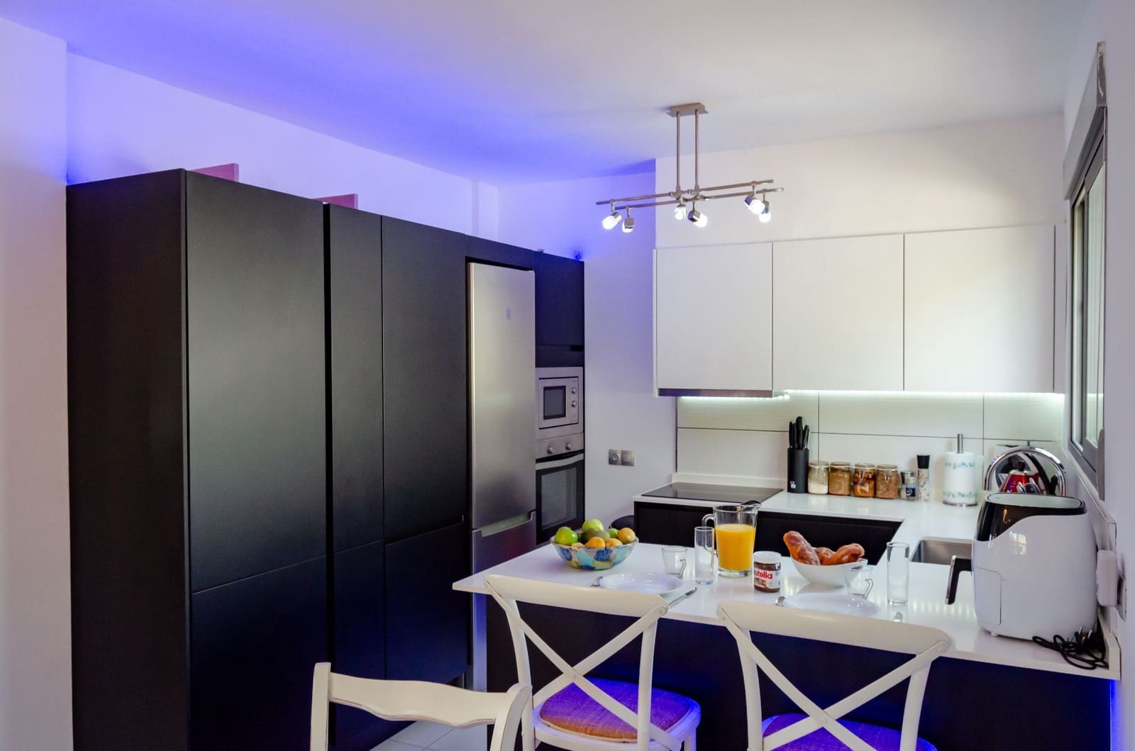 3 bedroom Villa for sale in El Campello with pool garage - € 729,000 (Ref: 9435959)