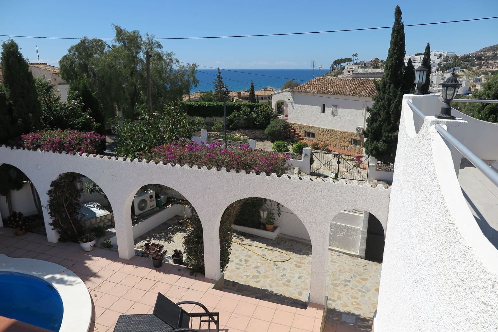 3 bedroom Villa for sale in El Campello with pool garage - € 729,000 (Ref: 9435959)