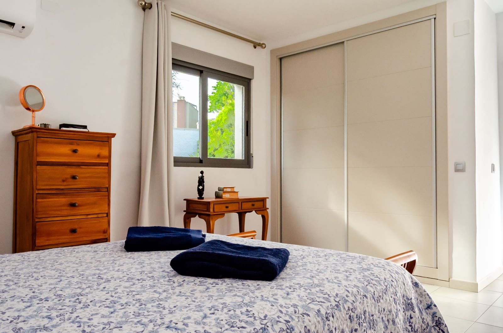 3 bedroom Villa for sale in El Campello with pool garage - € 729,000 (Ref: 9435959)