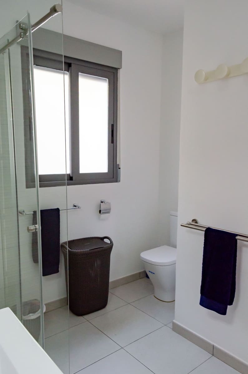 3 bedroom Villa for sale in El Campello with pool garage - € 729,000 (Ref: 9435959)