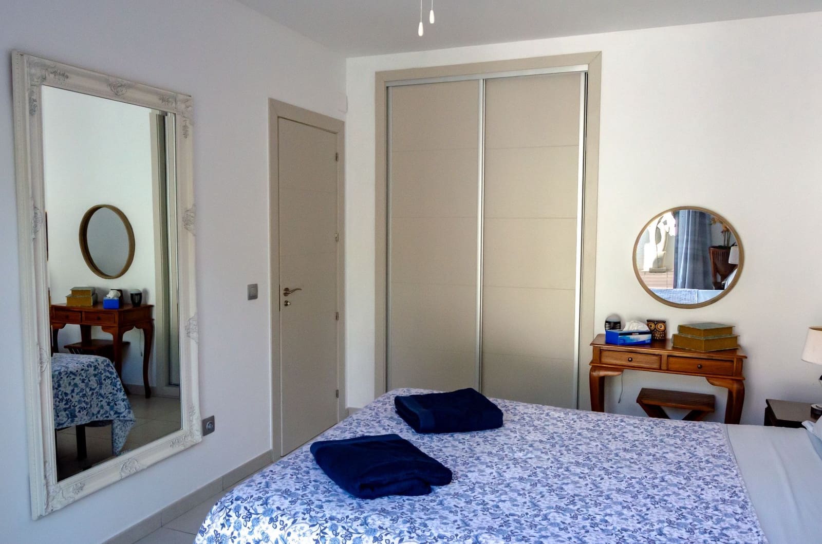 3 bedroom Villa for sale in El Campello with pool garage - € 729,000 (Ref: 9435959)