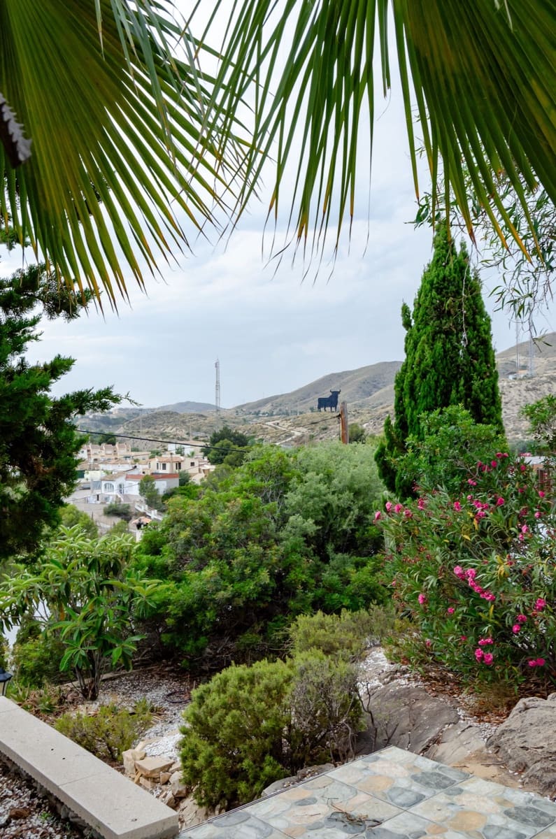 3 bedroom Villa for sale in El Campello with pool garage - € 729,000 (Ref: 9435959)