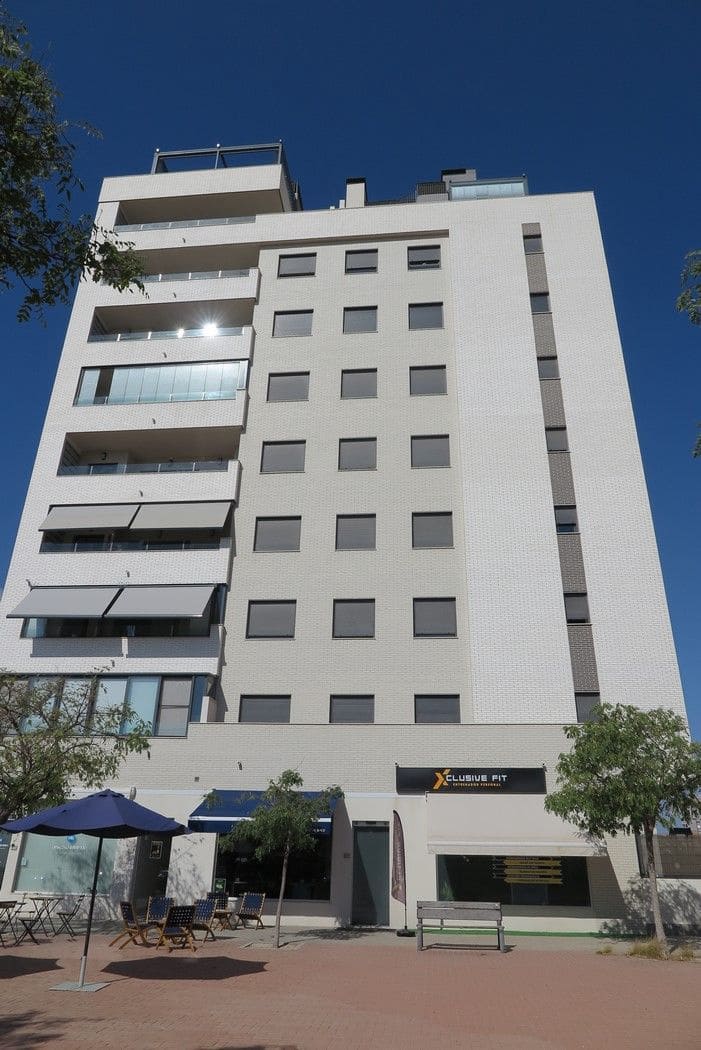 3 bedroom Apartment for sale in El Campello with pool garage - € 459,000 (Ref: 9435960)