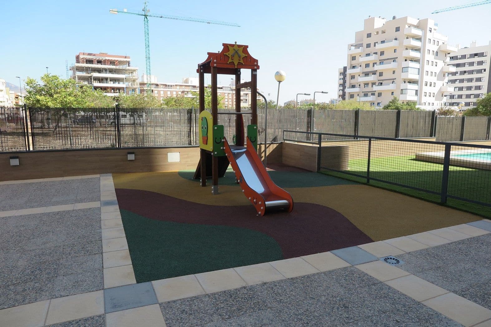 3 bedroom Apartment for sale in El Campello with pool garage - € 459,000 (Ref: 9435960)