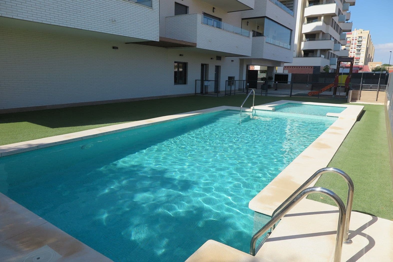 3 bedroom Apartment for sale in El Campello with pool garage - € 459,000 (Ref: 9435960)