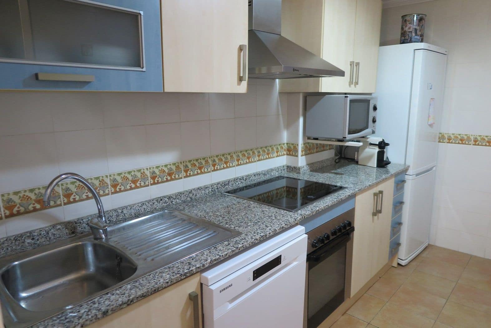 2 bedroom Apartment for sale in El Campello with pool garage - € 189,000 (Ref: 9435961)