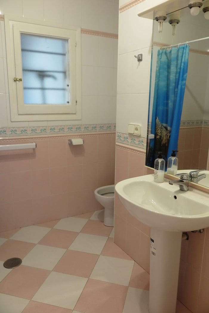 4 bedroom Villa for sale in El Campello with pool - € 880,000 (Ref: 9435963)