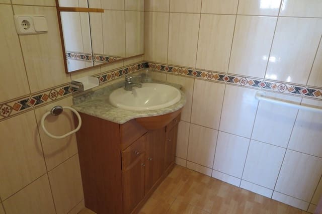 4 bedroom Villa for sale in El Campello with pool - € 880,000 (Ref: 9435963)