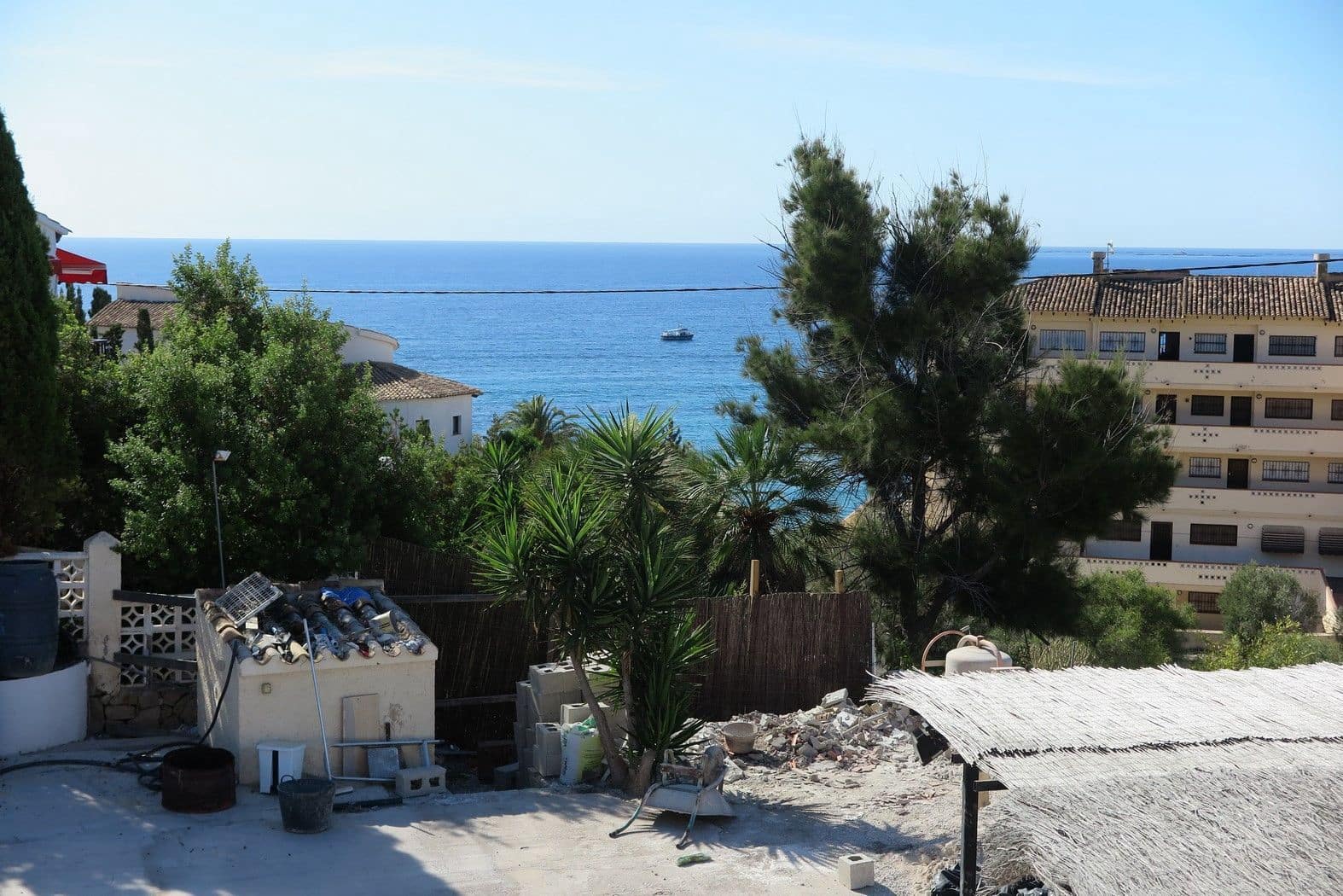 4 bedroom Villa for sale in El Campello with pool - € 880,000 (Ref: 9435963)