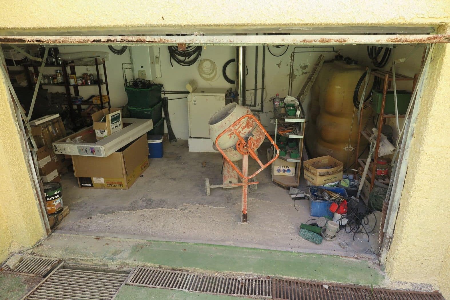 4 bedroom Villa for sale in El Campello with pool garage - € 650,000 (Ref: 9435964)