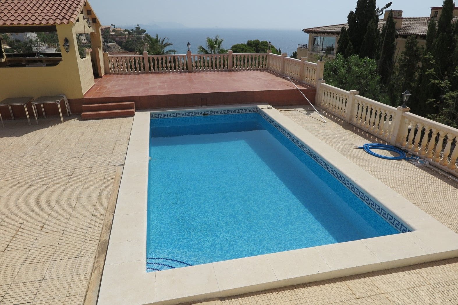 4 bedroom Villa for sale in El Campello with pool garage - € 650,000 (Ref: 9435964)