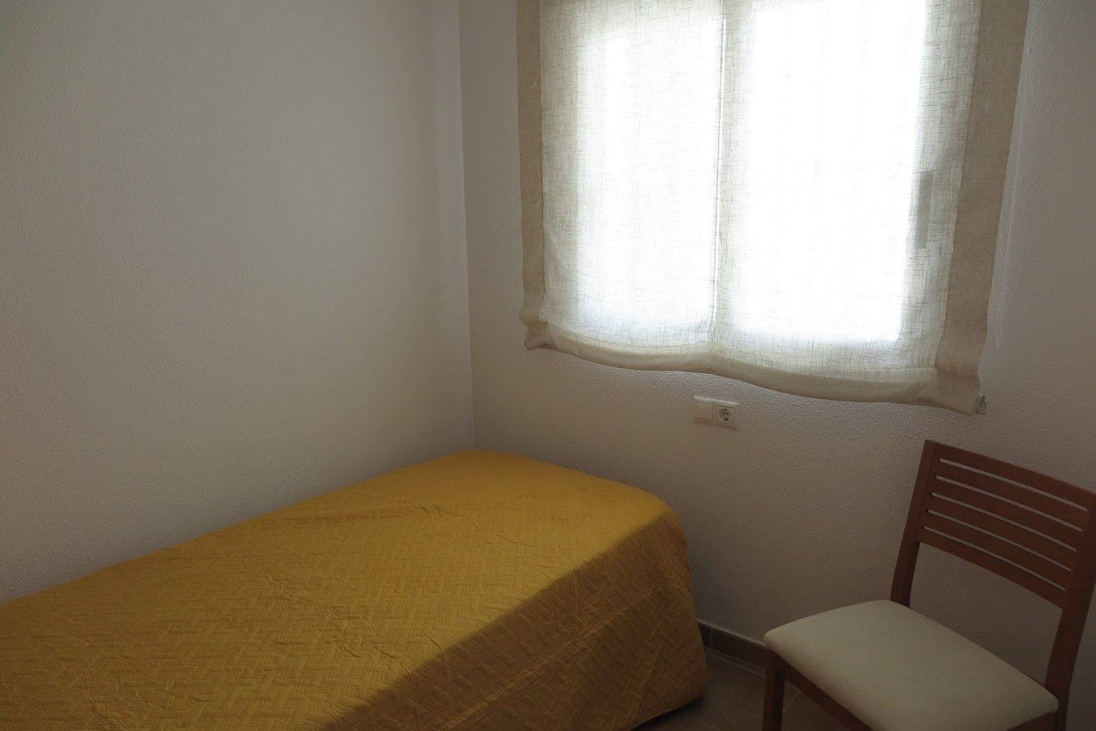 Apartamento de 3 habitaciones en El Campello en venta con piscina garaje - 260.000 € (Ref: 9435965)