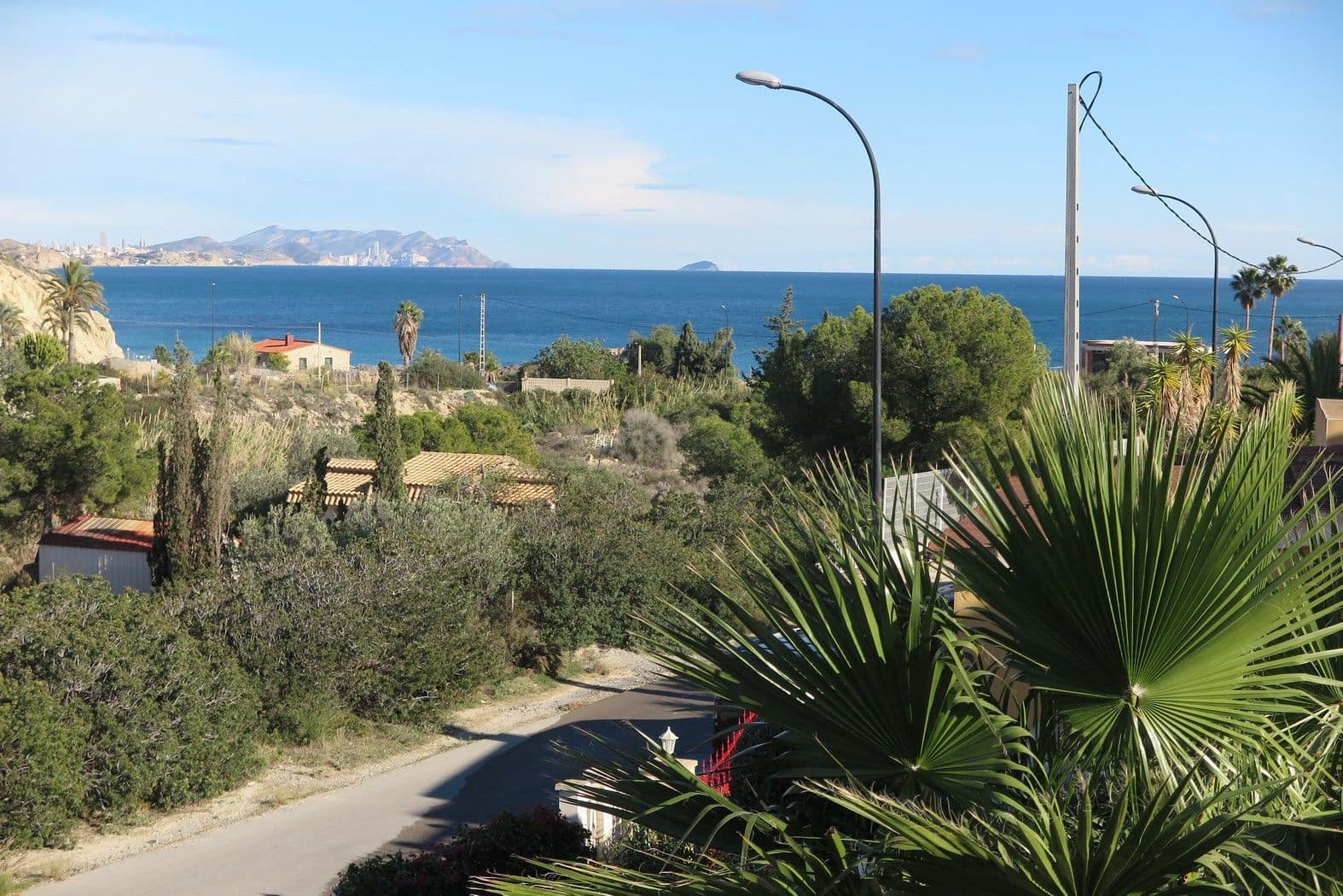 3 bedroom Villa for sale in El Campello with pool - € 499,000 (Ref: 9488217)