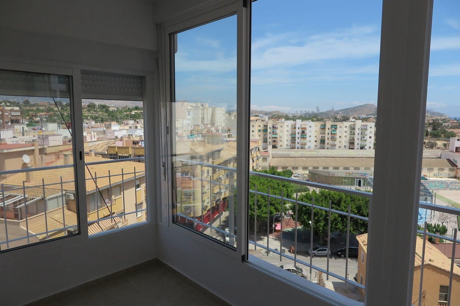 3 bedroom Apartment for sale in La Villajoyosa / Vila Joiosa with garage - € 269,000 (Ref: 9714592)