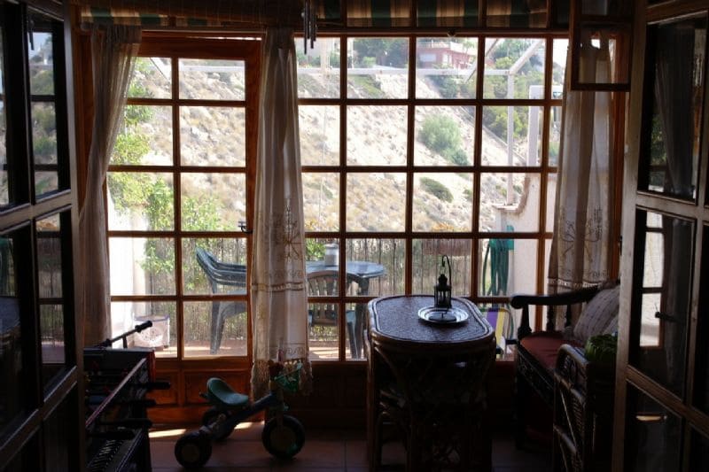 2 slaapkamer Bungalow te koop in El Campello met zwembad - € 309.000 (Ref: 9777728)