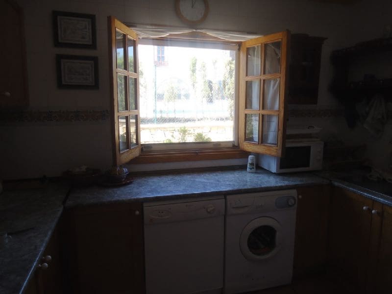 2 slaapkamer Bungalow te koop in El Campello met zwembad - € 309.000 (Ref: 9777728)