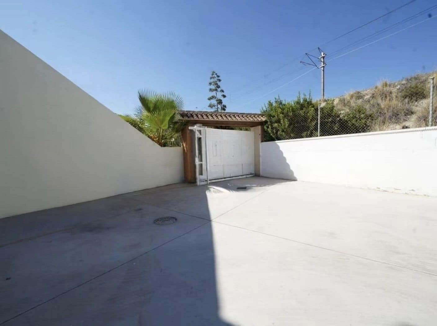 3 soveværelse Semi-Rækkehus til salg i El Campello med swimmingpool garage - € 449.000 (Ref: 9884188)