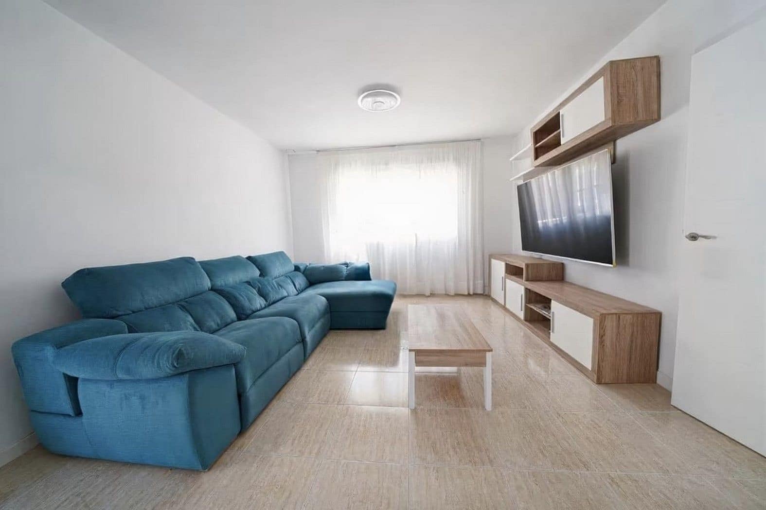 3 soveværelse Semi-Rækkehus til salg i El Campello med swimmingpool garage - € 449.000 (Ref: 9884188)