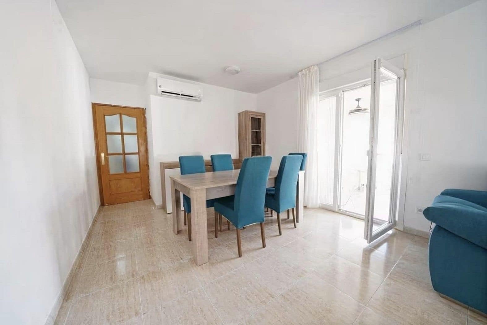 3 soveværelse Semi-Rækkehus til salg i El Campello med swimmingpool garage - € 449.000 (Ref: 9884188)