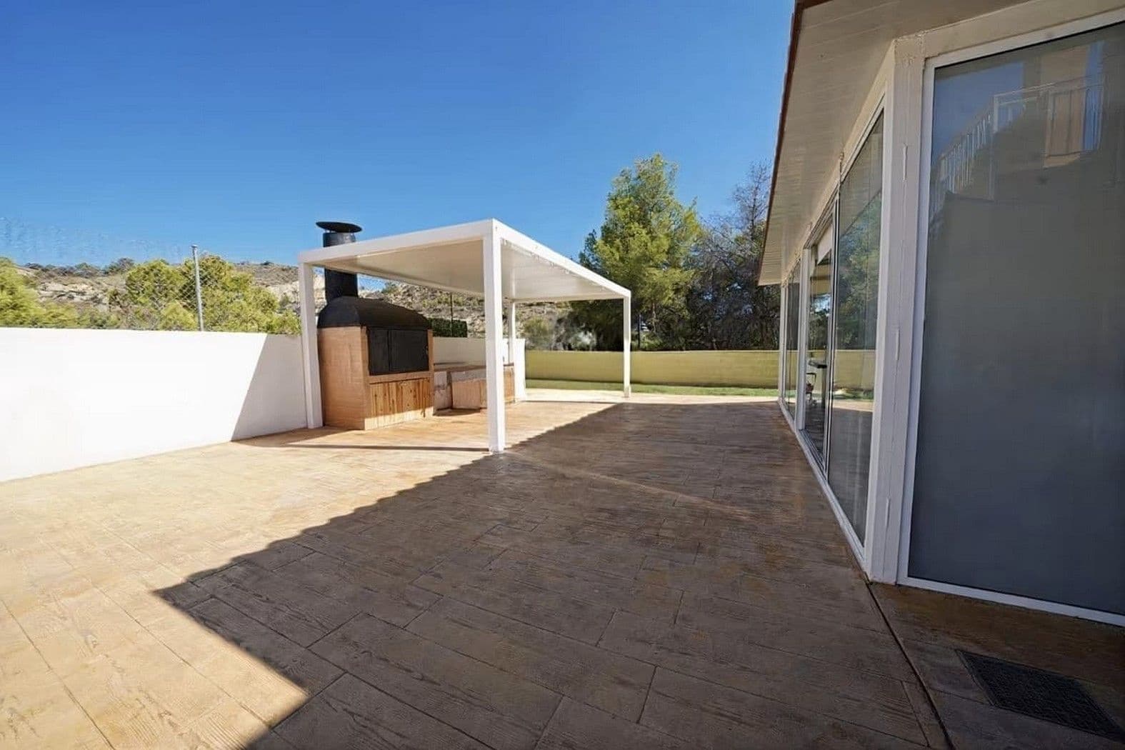 3 soveværelse Semi-Rækkehus til salg i El Campello med swimmingpool garage - € 449.000 (Ref: 9884188)
